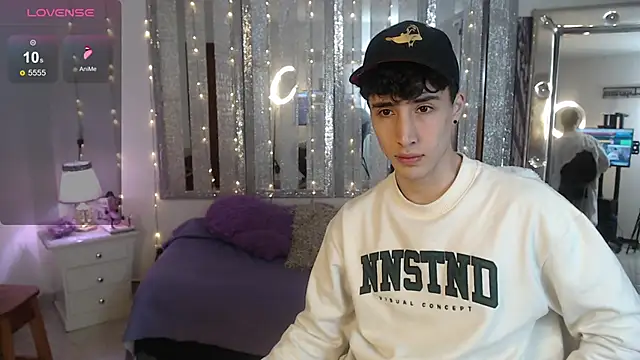 gojo satoru 18 online show from February 3, 2025, 11:42 am