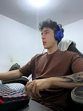 gojo satoru 18 online show from December 14, 2025, 4:51 am