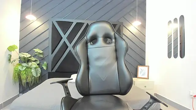 Snapshot of Yeiko_Romero_ chatting on February 25, 2025, 4:42 pm Yeiko Romero online show from February 25, 2025, 4:42 pm