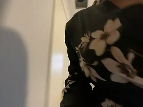 wynterheat online show from January 30, 2025, 1:22 am