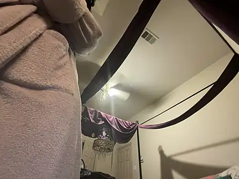 wynterheat online show from March 5, 2025, 11:49 am