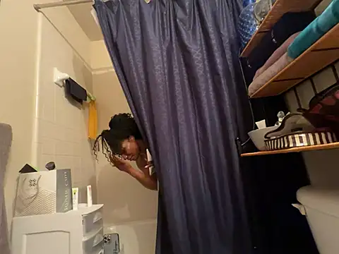 wynterheat online show from March 17, 2025, 4:19 am