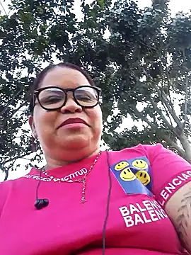 Snapshot of Sikiu_40 chatting on January 26, 2025, 10:13 pm Sikiu 40 online show from January 26, 2025, 10:13 pm