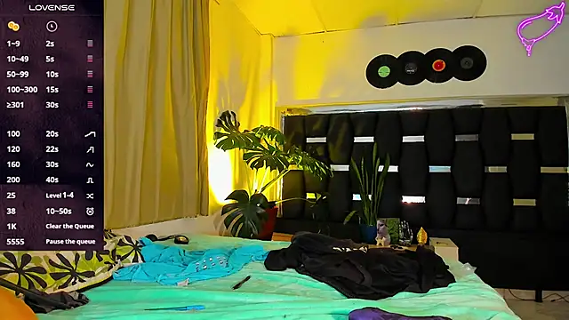 Snapshot of RyanRizzo chatting on February 21, 2025, 11:54 pm RyanRizzo online show from February 21, 2025, 11:54 pm