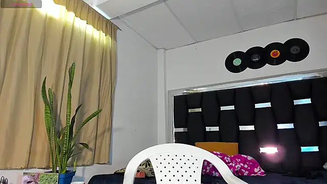 Snapshot of RyanRizzo chatting on March 12, 2025, 1:08 pm RyanRizzo online show from March 12, 2025, 1:08 pm