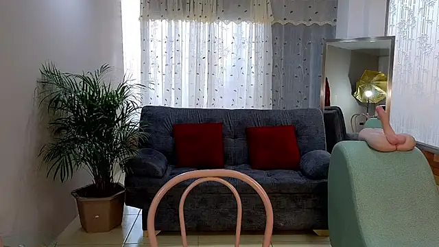 Snapshot of camil_milfdream chatting on January 31, 2025, 3:11 pm camil milfdream online show from January 31, 2025, 3:11 pm