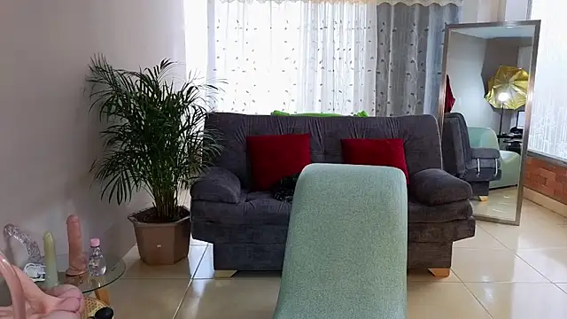 Snapshot of camil_milfdream chatting on February 1, 2025, 5:26 pm camil milfdream online show from February 1, 2025, 5:26 pm