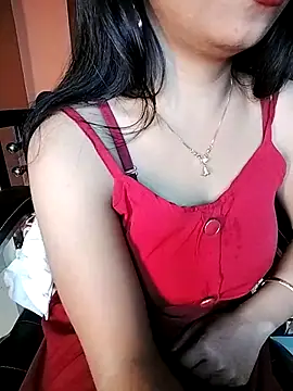 hot Oliviaa online show from February 12, 2025, 4:33 pm