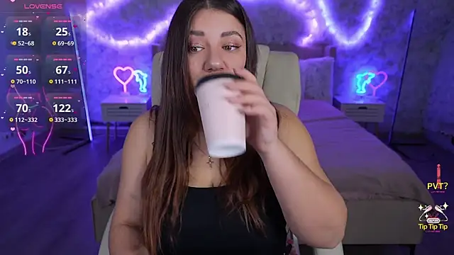 JulietDream online show from March 10, 2025, 6:49 am