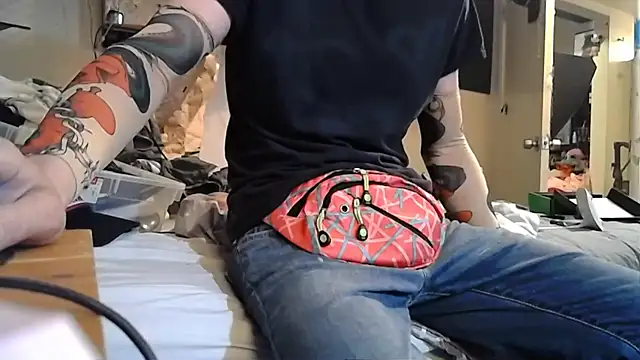 Snapshot of deadpi chatting on February 14, 2025, 4:47 am deadpi online show from February 14, 2025, 4:47 am