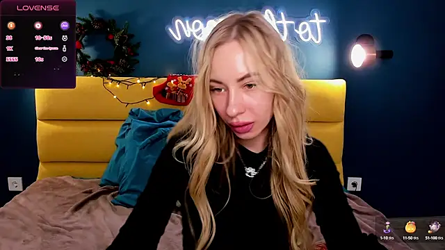 Snapshot of Diana_Garrett chatting on December 19, 2024, 11:50 am Diana Garrett online show from December 19, 2024, 11:50 am