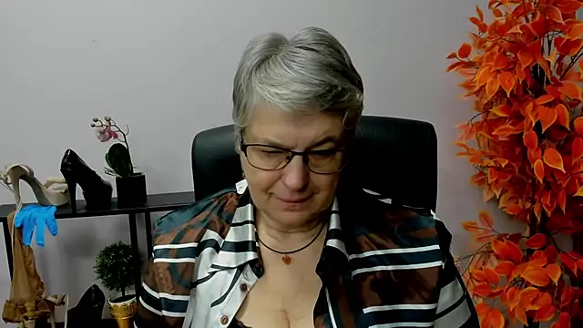 IrisDream online show from December 12, 2024, 10:56 am