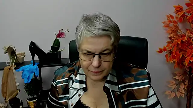 IrisDream online show from December 16, 2024, 10:50 am