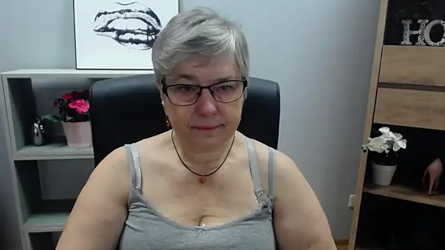 IrisDream online show from January 17, 2025, 6:36 am