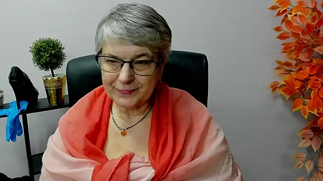 IrisDream online show from February 6, 2025, 11:10 am