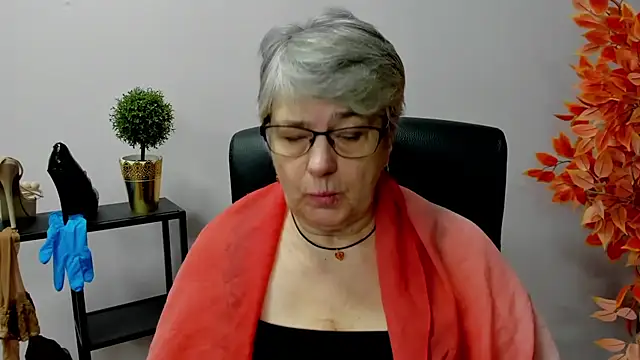 IrisDream online show from February 7, 2025, 7:18 am