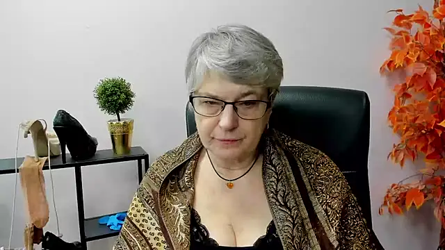 IrisDream online show from February 11, 2025, 10:37 am