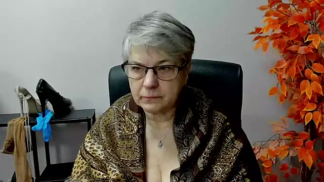 IrisDream online show from March 17, 2025, 7:13 am