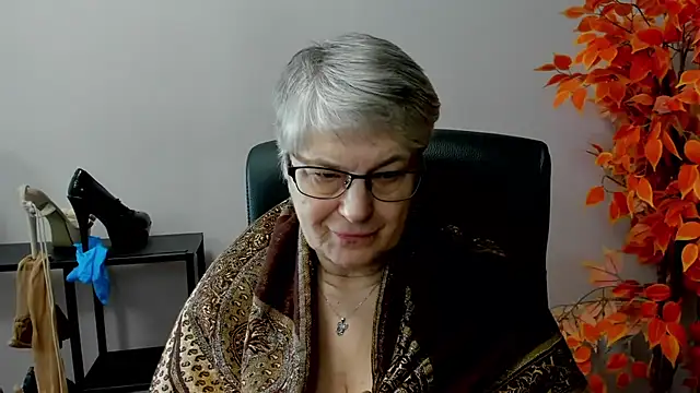 IrisDream online show from March 17, 2025, 10:49 am