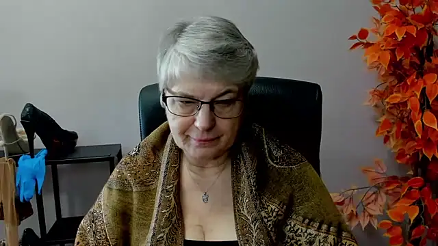 IrisDream online show from March 19, 2025, 10:44 am