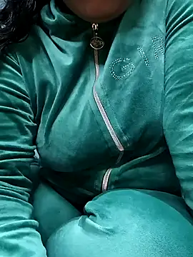 Snapshot of Cute-Raashii chatting on January 3, 2025, 1:59 am Cute-Raashii online show from January 3, 2025, 1:59 am