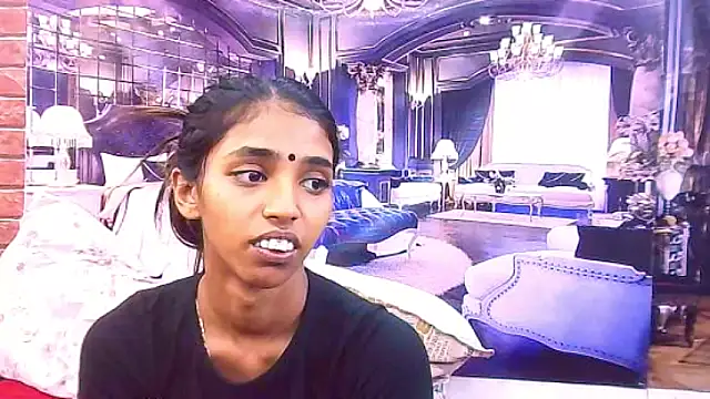 IndianSexySlender online show from November 17, 2025, 5:13 am