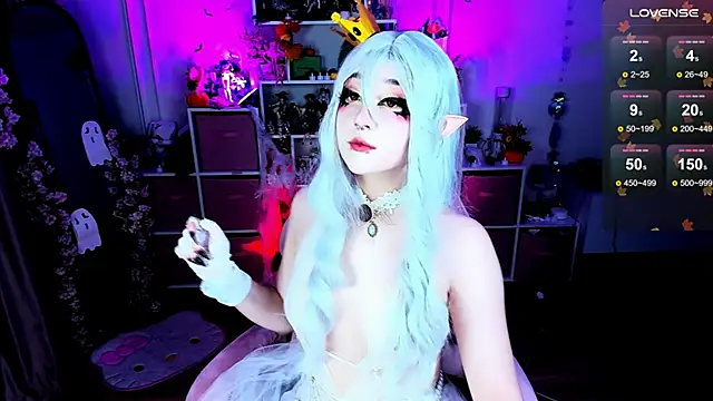 Snapshot of Aki__Ra chatting on November 3, 2025, 11:48 pm Aki Ra online show from November 3, 2025, 11:48 pm