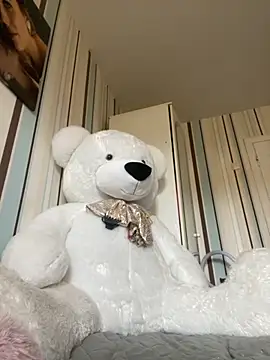 Liya my online show from October 20, 2025, 10:38 am