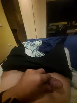 Snapshot of tiscopofortezozza chatting on October 5, 2025, 3:05 am tiscopofortezozza online show from October 5, 2025, 3:05 am