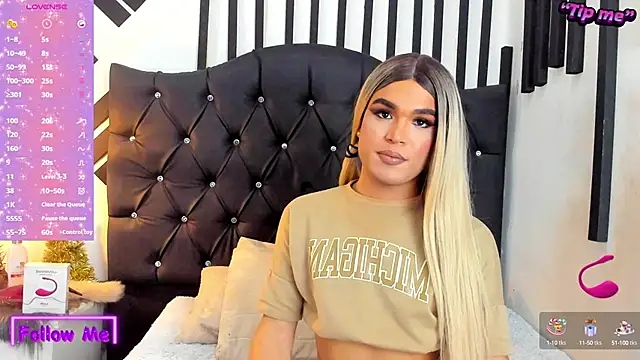 Snapshot of AllisonsweetZ chatting on December 31, 2024, 8:12 pm AllisonsweetZ online show from December 31, 2024, 8:12 pm