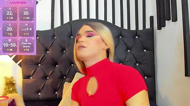 Snapshot of AllisonsweetZ chatting on January 31, 2025, 8:33 pm AllisonsweetZ online show from January 31, 2025, 8:33 pm