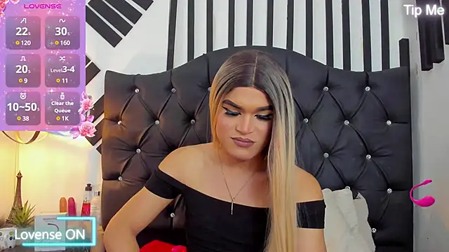 Snapshot of AllisonsweetZ chatting on February 21, 2025, 8:05 pm AllisonsweetZ online show from February 21, 2025, 8:05 pm