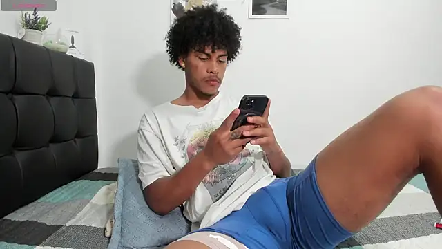 RoddyRich11 online show from January 21, 2025, 6:02 pm