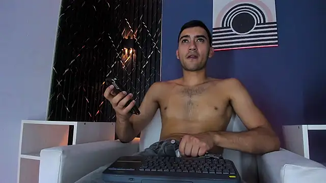 Snapshot of Liam_crox chatting on January 30, 2025, 9:47 pm Liam crox online show from January 30, 2025, 9:47 pm