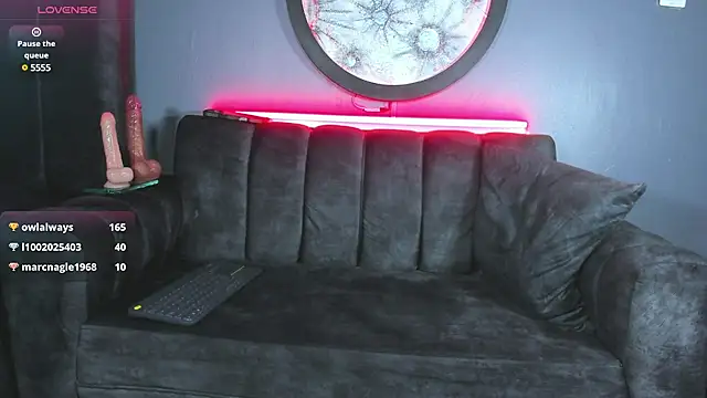 khriss brown online show from February 19, 2025, 11:57 pm