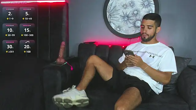 khriss brown online show from March 5, 2025, 12:16 am