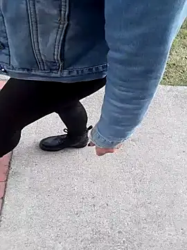 sophie banger online show from November 14, 2025, 7:34 pm