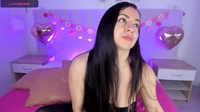 Kimkalifa  online show from February 8, 2025, 6:33 pm