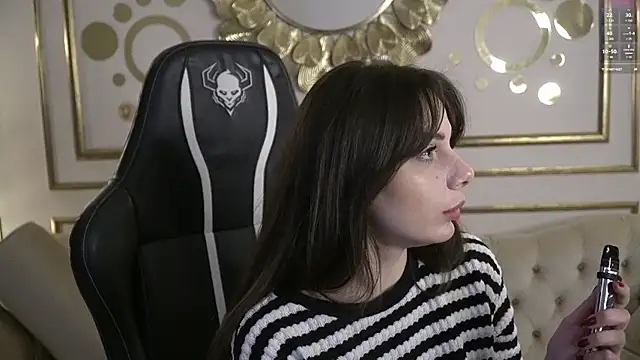 Alisa054 online show from February 7, 2025, 10:52 pm