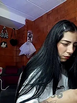 Snapshot of Raven__purple chatting on March 15, 2025, 2:03 am Raven purple online show from March 15, 2025, 2:03 am