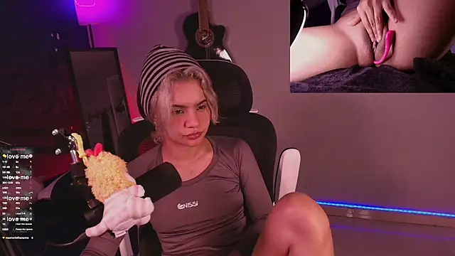 marlena3312 online show from November 27, 2025, 3:03 pm