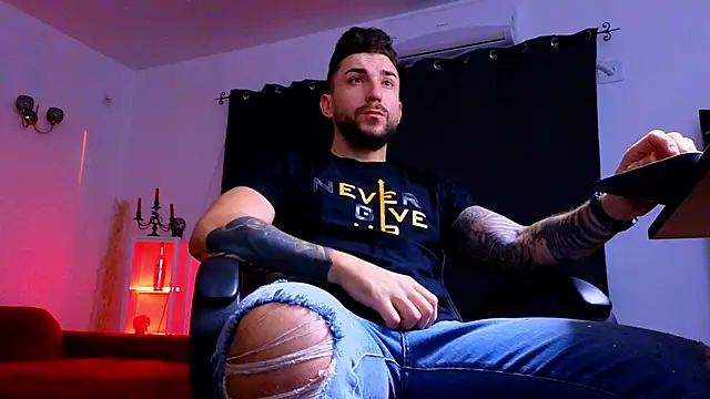 MightyAaron66 online show from October 5, 2025, 4:22 am