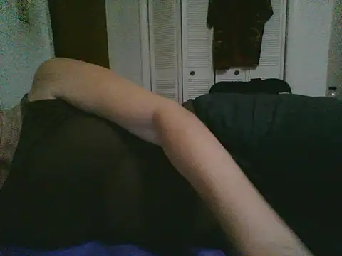 Snapshot of Emilylyn2501 chatting on October 25, 2025, 2:08 am Emilylyn2501 online show from October 25, 2025, 2:08 am