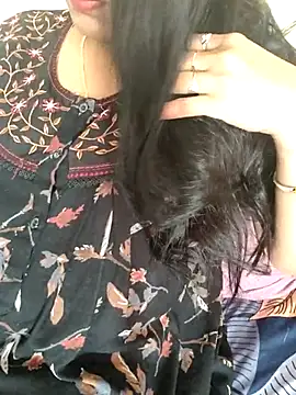 samitasharma online show from November 9, 2025, 4:22 am