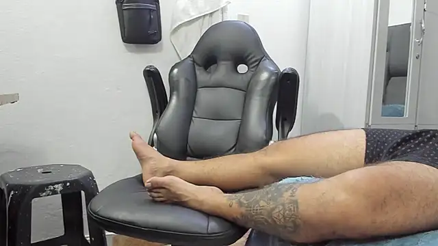 Lyon vach online show from January 14, 2025, 10:23 pm