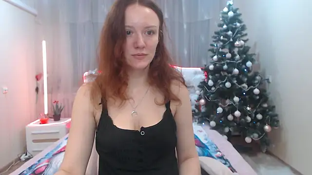 Snapshot of BarbaraStily chatting on December 2, 2025, 7:36 am BarbaraStily online show from December 2, 2025, 7:36 am