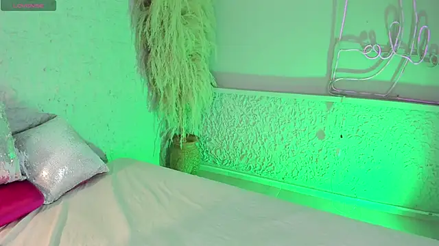 Snapshot of ArticaBelle chatting on November 28, 2025, 4:37 am ArticaBelle online show from November 28, 2025, 4:37 am