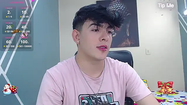 Snapshot of nolan_twink1 chatting on December 7, 2024, 5:53 pm nolan twink1 online show from December 7, 2024, 5:53 pm