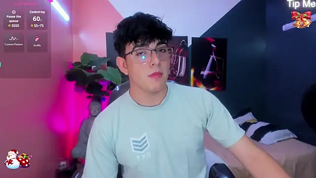 Snapshot of nolan_twink1 chatting on December 14, 2024, 6:09 pm nolan twink1 online show from December 14, 2024, 6:09 pm