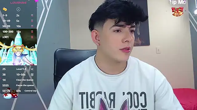 Snapshot of nolan_twink1 chatting on December 24, 2024, 5:44 pm nolan twink1 online show from December 24, 2024, 5:44 pm